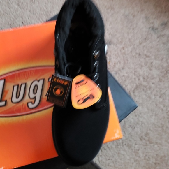 Boots size 9 - Picture 3 of 5